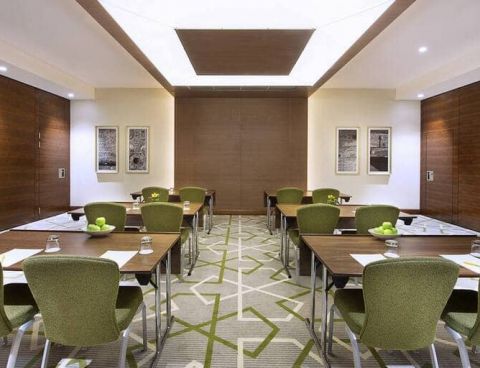 Hotel Hilton Garden Inn Dubai Al Muraqabat image