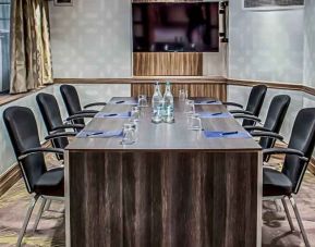 Elegant small meeting room at the Hilton London Kensington.