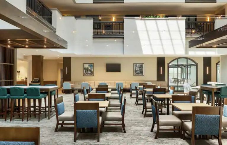 Embassy Suites By Hilton Atlanta-Alpharetta, Alpharetta