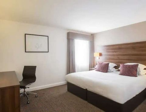 Hotel DoubleTree By Hilton Hotel & Spa Chester image