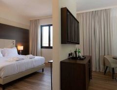 Hotel DoubleTree By Hilton Brescia image