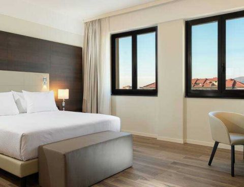 Hotel DoubleTree By Hilton Brescia image