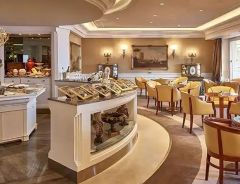 Hotel Rome Cavalieri, A Waldorf Astoria Hotel image
