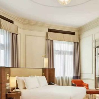 Hotel DoubleTree By Hilton Trieste image