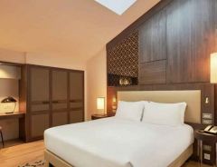 Hotel DoubleTree By Hilton Trieste image