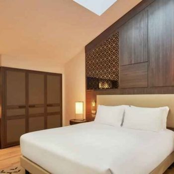 Hotel DoubleTree By Hilton Trieste image
