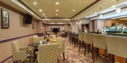 Comfortable lounge area ideal for coworking at DoubleTree by Hilton Hotel Downtown Wilmington - Legal District.