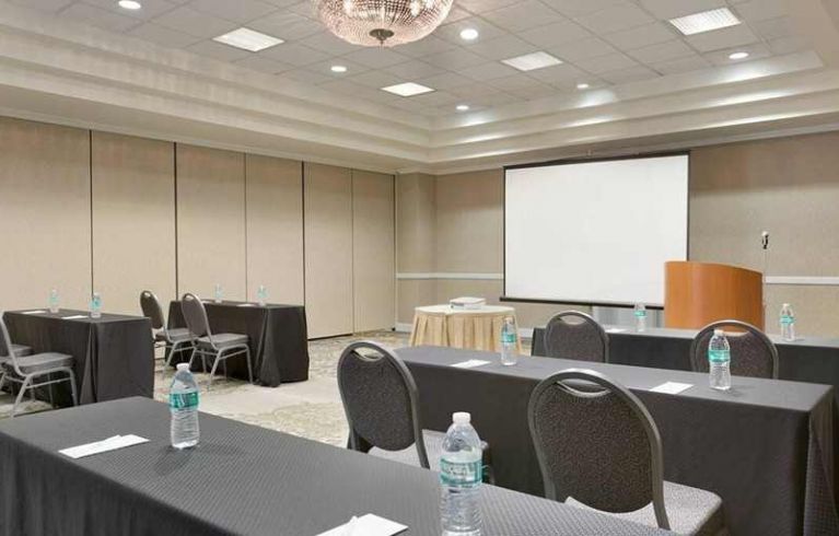 Embassy Suites By Hilton Newark-Wilmington South, Newark (DE)