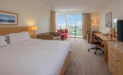 Hotel Hilton Dublin Airport image