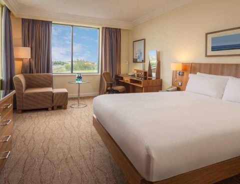 Hotel Hilton Dublin Airport image
