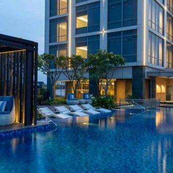 Hotel Hilton Garden Inn Jakarta Taman Palem image