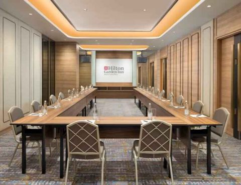 Hotel Hilton Garden Inn Jakarta Taman Palem image