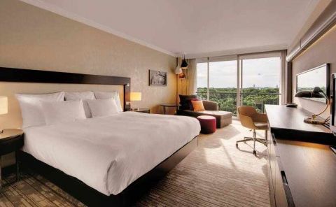 Hotel Hilton Munich Park image