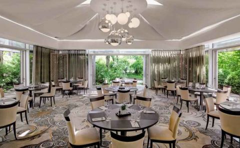 Hotel Hilton Munich Park image