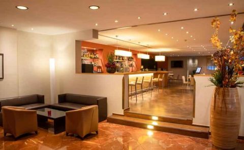 Hotel DoubleTree By Hilton Hannover Schweizerhof image