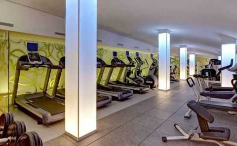 Hotel Hilton Frankfurt Airport image