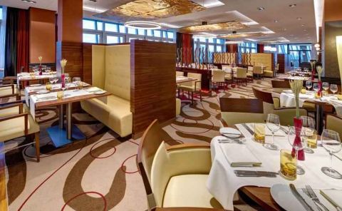 Hotel Hilton Frankfurt Airport image