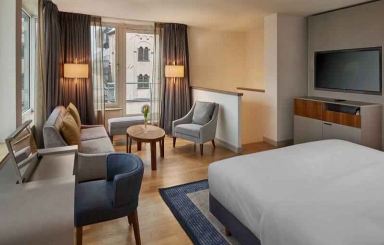 Hilton Cologne, Koln