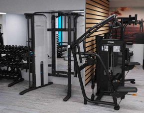 Fitness center at the DoubleTree by Hilton Frankfurt Niederrad.