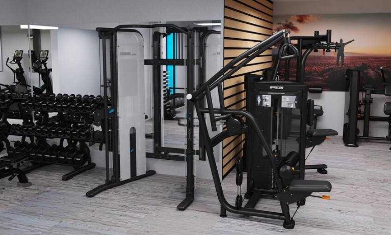 Fitness center at the DoubleTree by Hilton Frankfurt Niederrad.