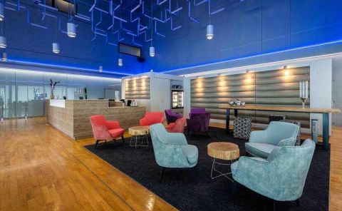 Hotel DoubleTree By Hilton Frankfurt Niederrad image