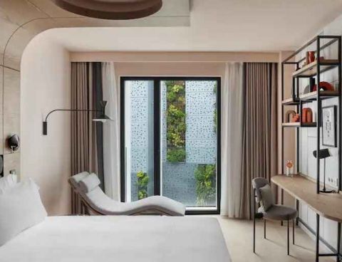 Hotel Canopy By Hilton Paris Trocadero image