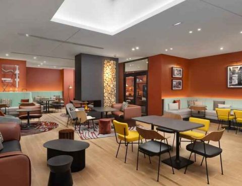 Hotel Canopy By Hilton Paris Trocadero image