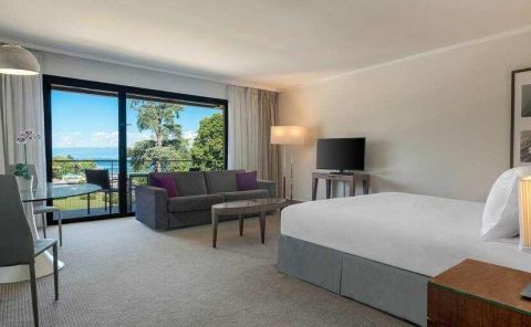 Hotel Hilton Evian-les-Bains image