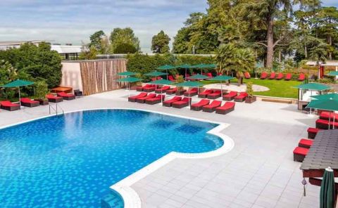 Hotel Hilton Evian-les-Bains image