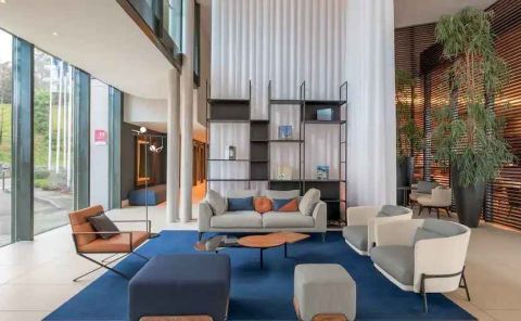 Hotel Hilton Evian-les-Bains image