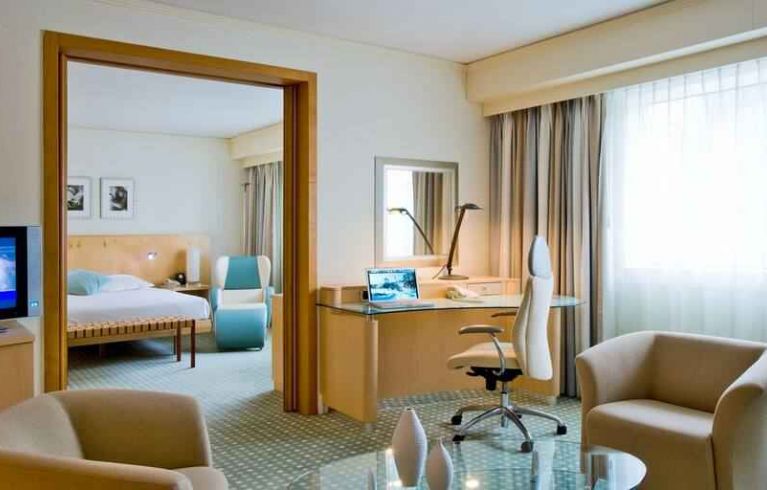 Hilton Paris La Defense, Paris