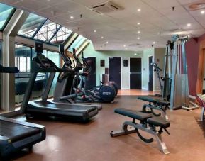 Fully equipped fitness center at the Hilton Paris La Defense.