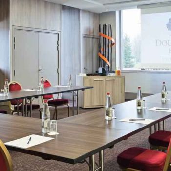 Hotel DoubleTree By Hilton Lyon Eurexpo image