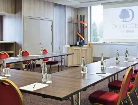 Hotel DoubleTree By Hilton Lyon Eurexpo image