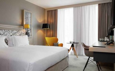 Hotel Hilton Garden Inn Bordeaux Centre image