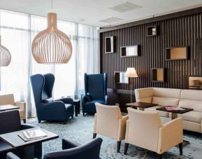 Hotel workspace suitable for co-working at the Hampton by Hilton Amsterdam Airport Schiphol.