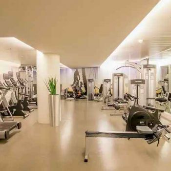 Hotel DoubleTree By Hilton Amsterdam Centraal Station image