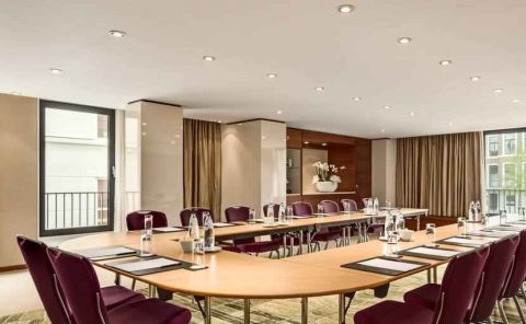 Hotel Hilton The Hague image