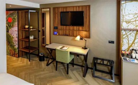 Hotel DoubleTree By Hilton Royal Parc Soestduinen image