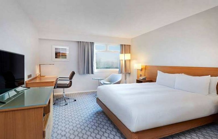 Hilton London Watford, Watford