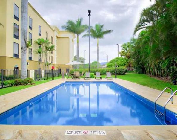 beautiful outdoor pool at Hampton Inn & Suites by Hilton San Jose-Airport.