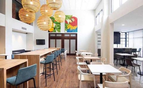 Hotel Hampton Inn & Suites By Hilton San Jose-Airport image