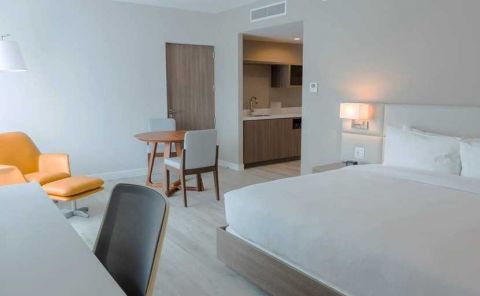 Hotel Hilton Garden Inn Santa Ana image
