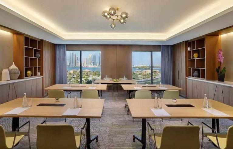 DoubleTree By Hilton Sharjah Waterfront Hotel And Residences, Sharjah