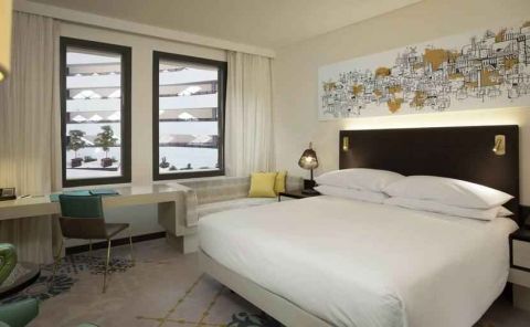 Hotel Hilton Amsterdam Airport Schiphol image