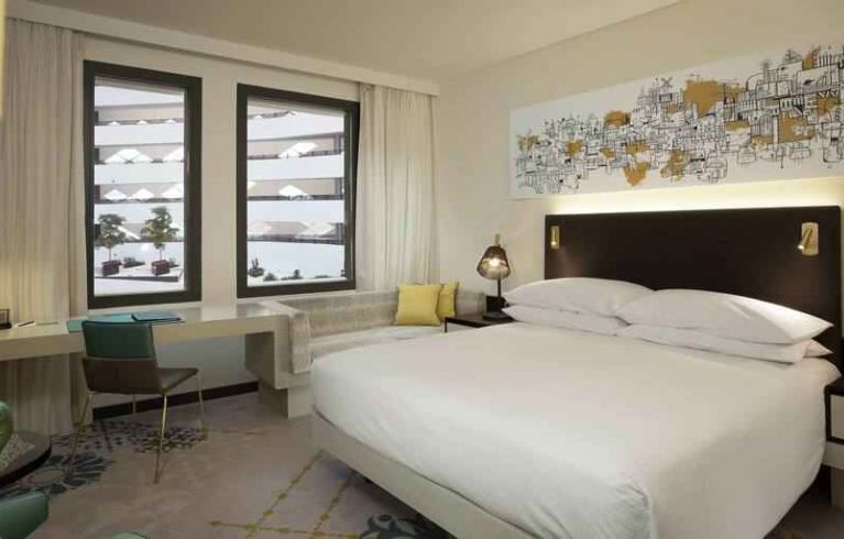 Hilton Amsterdam Airport Schiphol, Schiphol