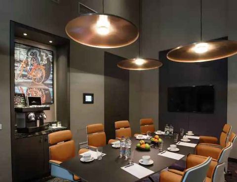 Hotel Hilton Amsterdam Airport Schiphol image