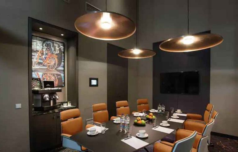 Hilton Amsterdam Airport Schiphol, Schiphol