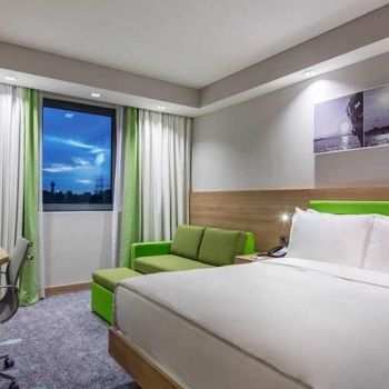Hotel Hampton By Hilton Istanbul Zeytinburnu image