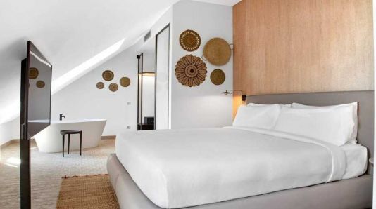 Atocha Hotel Madrid, Tapestry Collection By Hilton, Madrid